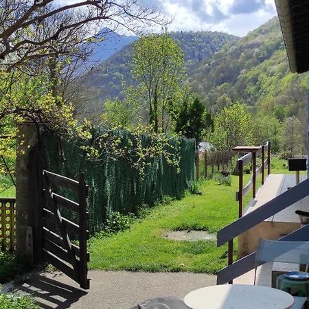 Maison Au Pied De La Montagne Aspet Esterno foto