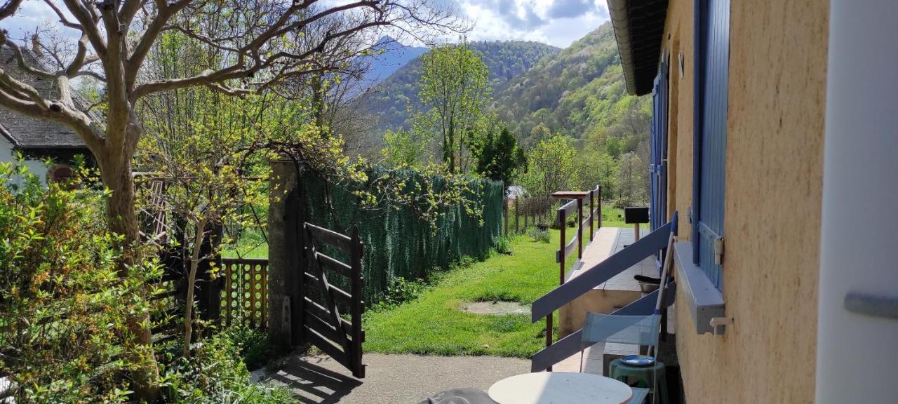Maison Au Pied De La Montagne Aspet Esterno foto