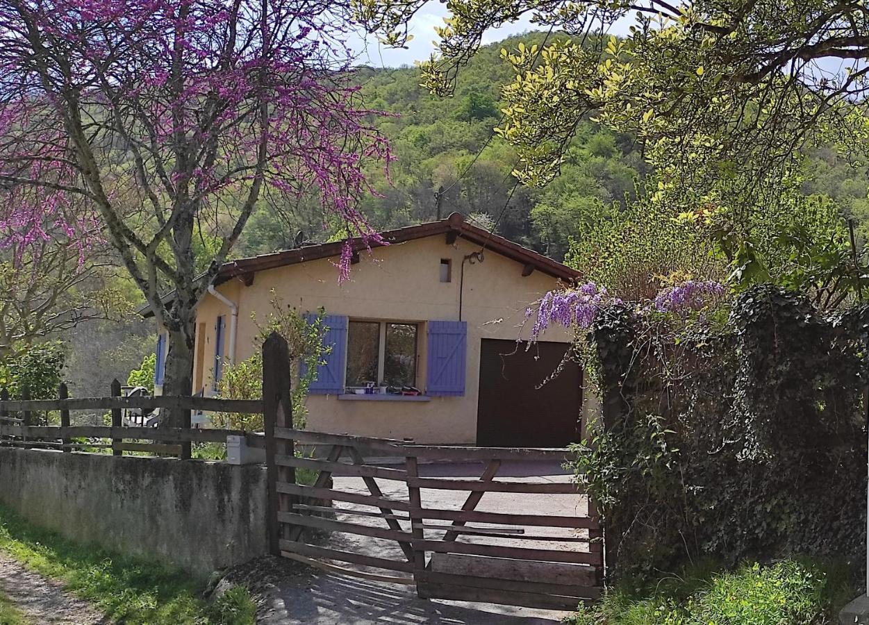 Maison Au Pied De La Montagne Aspet Esterno foto