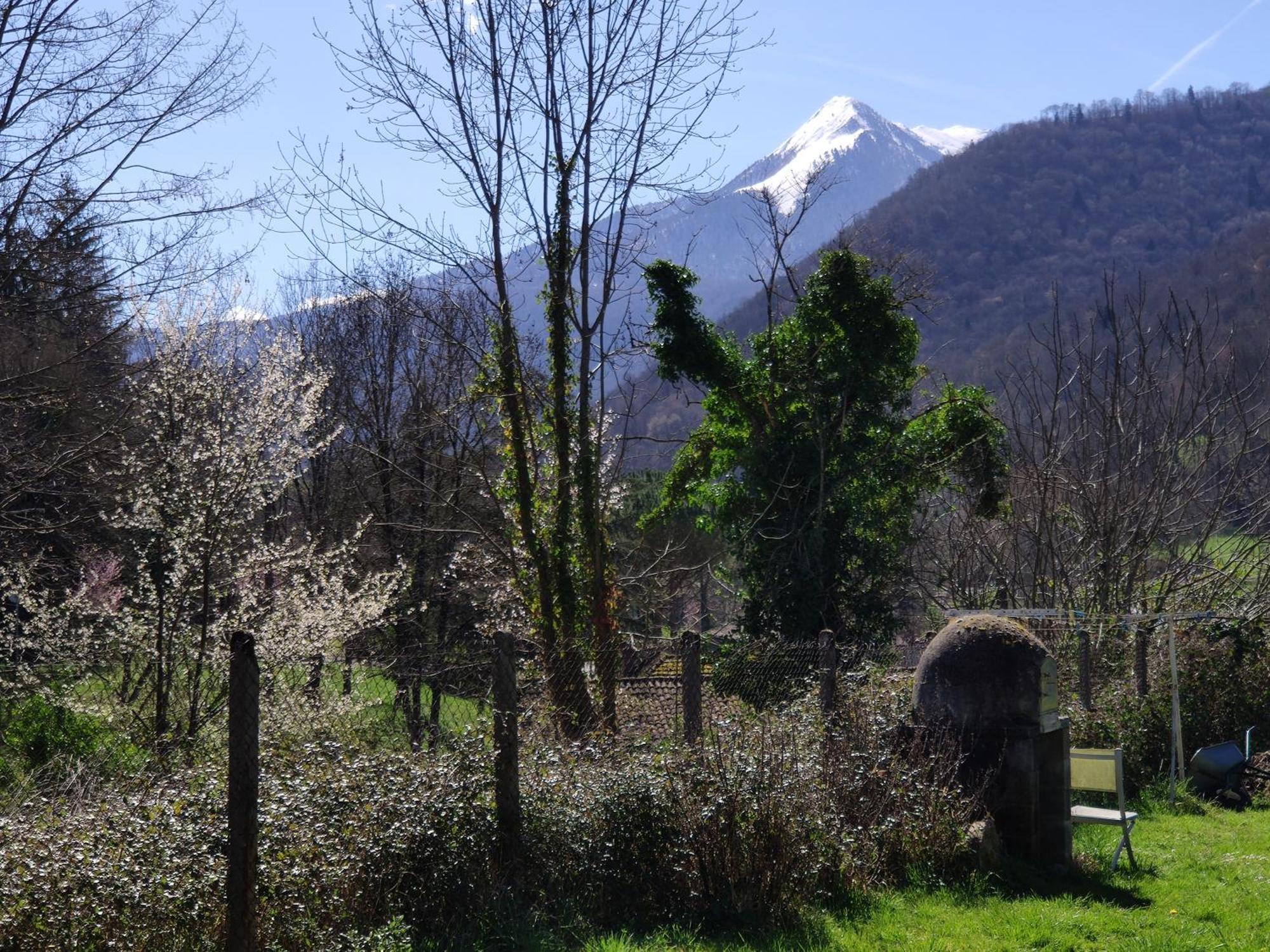 Maison Au Pied De La Montagne Aspet Esterno foto
